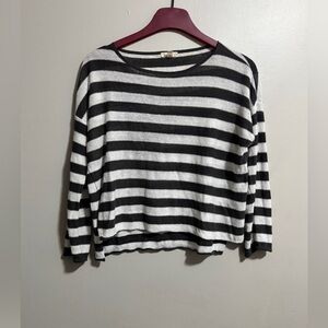 100% Organic Linen Eileen Fisher Top Woman’s Size XS